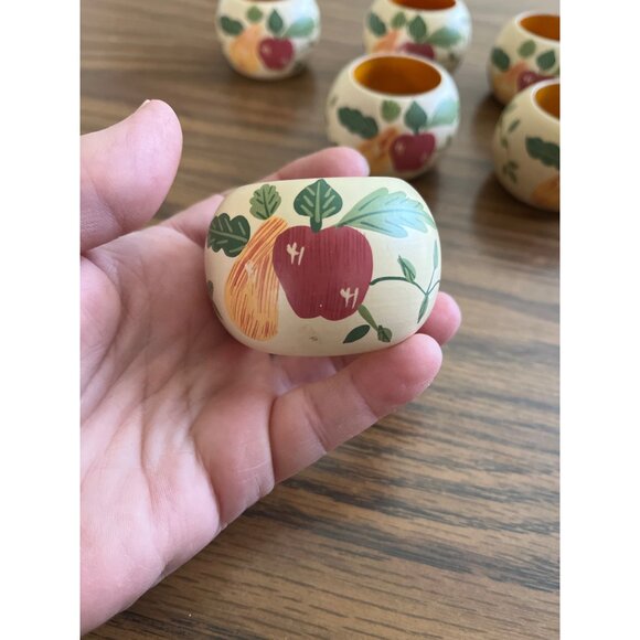 Set of six hand painted napkin rings with fruit - Picture 2 of 7